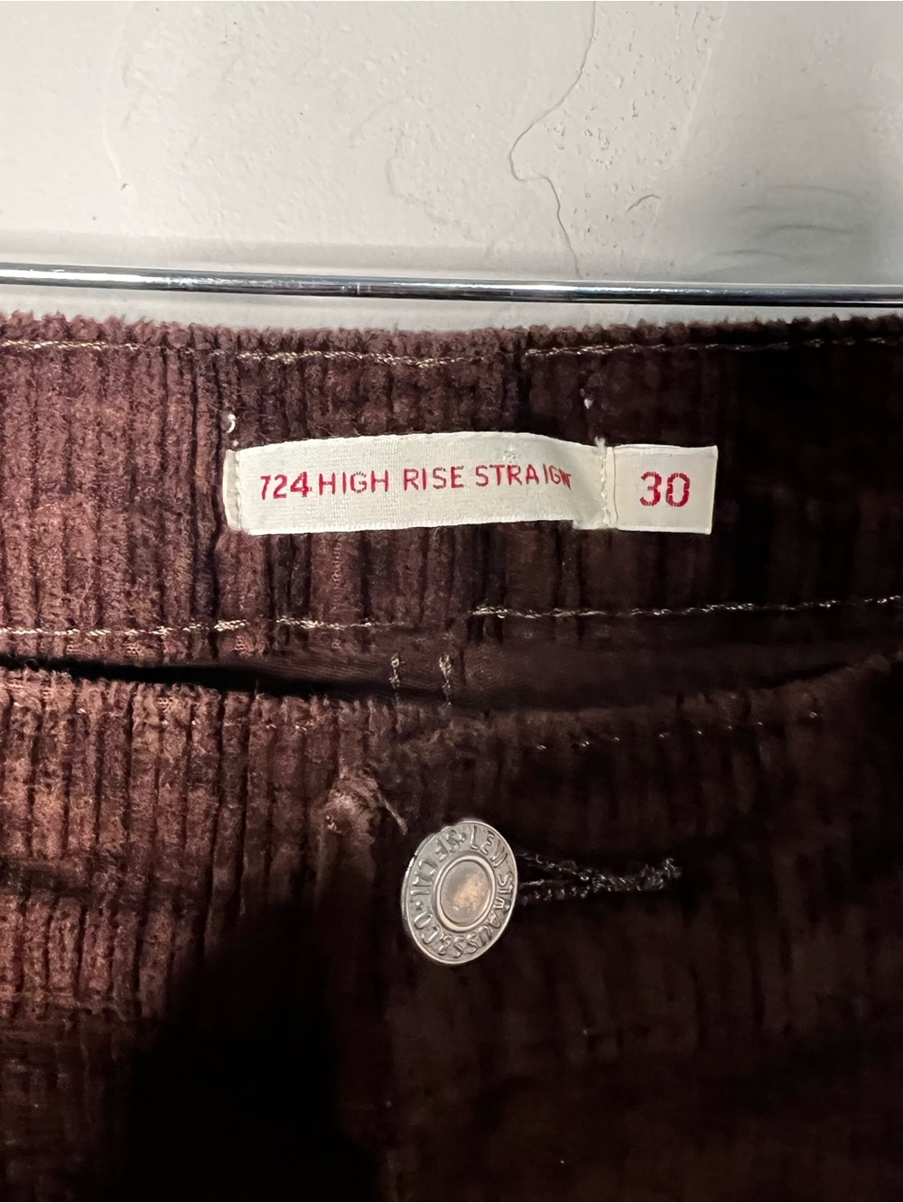 Levis Premium Quality 724 High Rise Straight Corduroy Chocolate Brown Pants - Picture 6 of 13